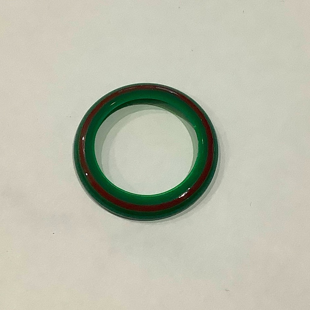Gucci Green and Red Enamel Bezel - Picture 2 of 5